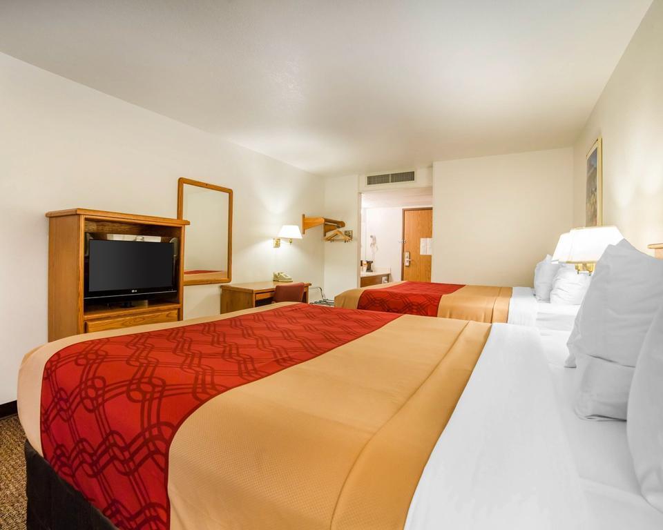 Baymont By Wyndham Missoula Villa Bagian luar foto