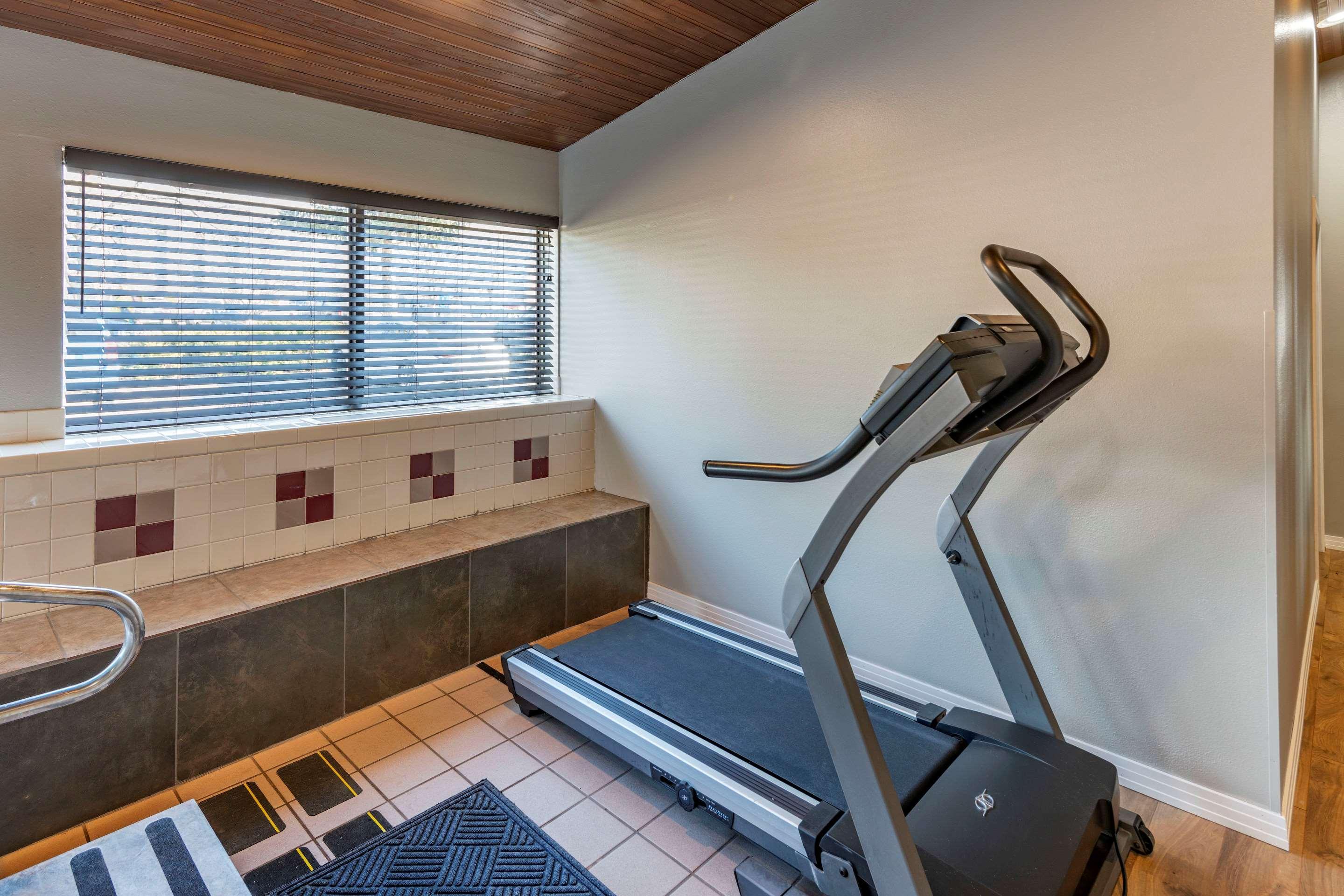 Baymont By Wyndham Missoula Villa Bagian luar foto
