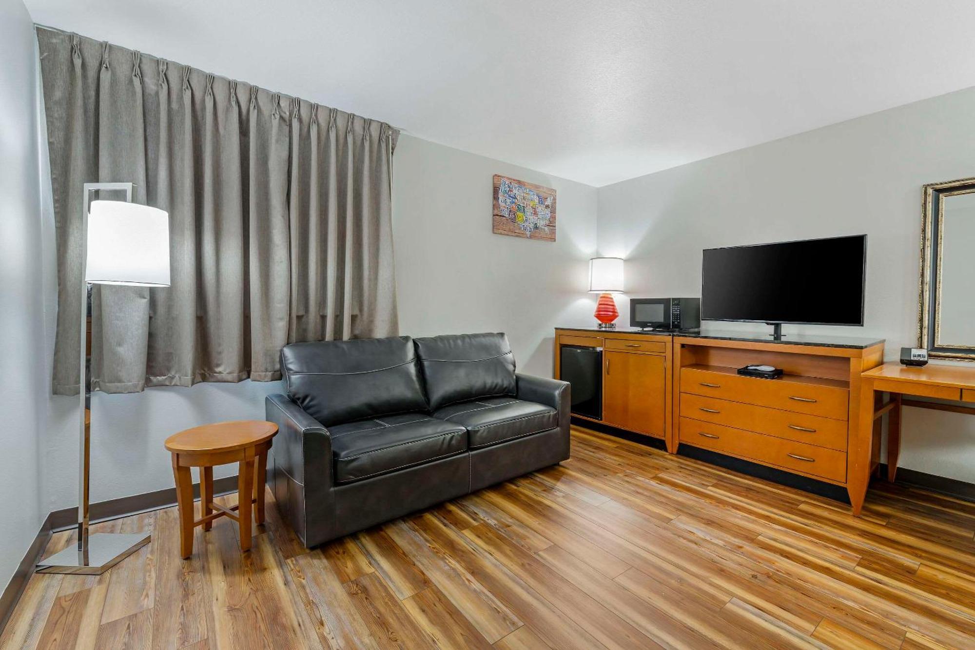 Baymont By Wyndham Missoula Villa Bagian luar foto